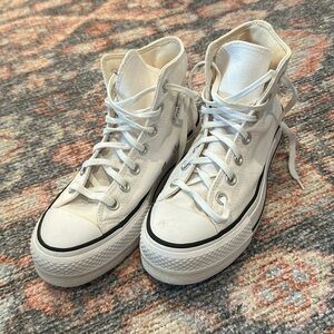 WOMEN'S CONVERSE CHUCK TAYLOR ALL STAR LIFT HI HIGH-TOP PLATFORM SNEAKERS